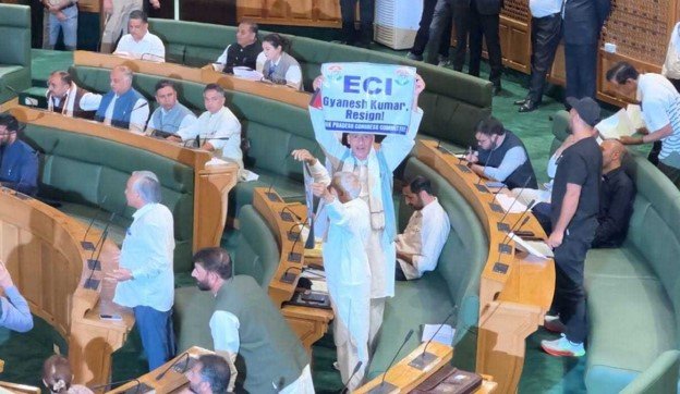 Congress MLAs Protest Against CEC in J&K Assembly