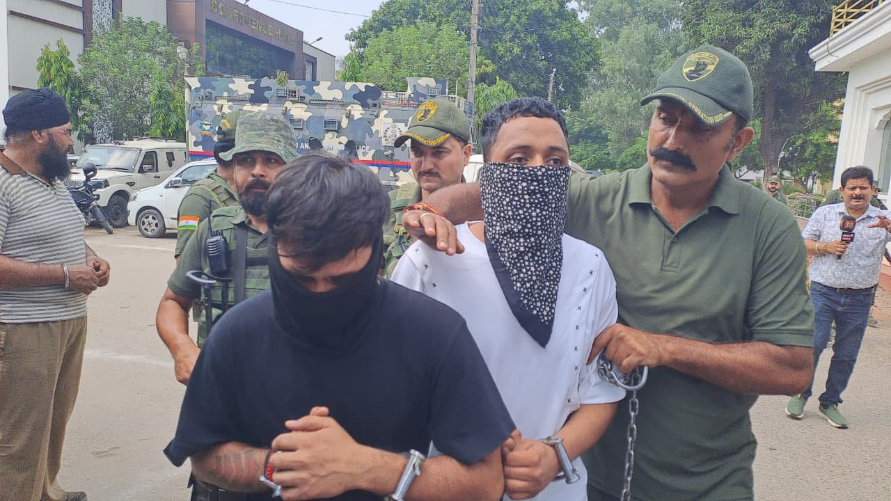 SOG Jammu Arrests 3 Alleged Khauf Gang Members From Delhi