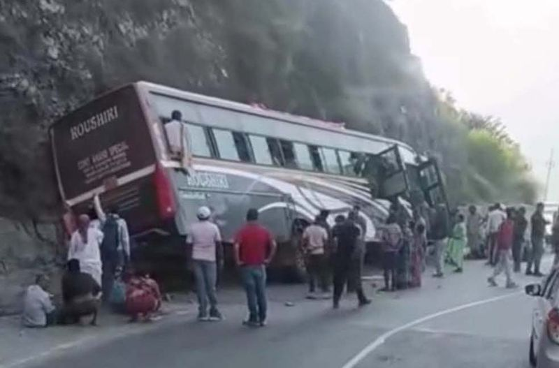 J&K: One Killed, 56 Injured in Twin Accidents in Ramban