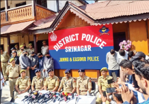 Inter-state drug network busted in Srinagar, 8 arrested, huge hauls seized