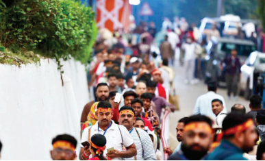 4 lakh pilgrims visit Vaishno Devi Shrine During Shardiya Navratras